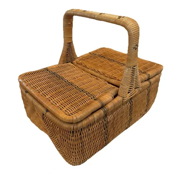Vtg Wicker Double Hinged Lidded Picnic Sewing Craft Basket 15