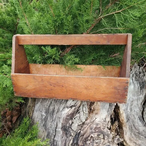 Vtg Primitive Wood Carpenter Tool Box/Rustic Cottage Garden Plant Flower Display
