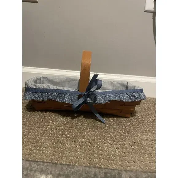 LONGABERGER cracker Basket with ruffled liner‎ 11 x 4 1/2”