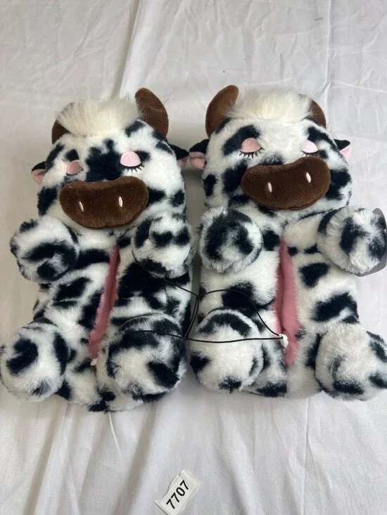 wonder nation youth 2/3 cow slippers nwt