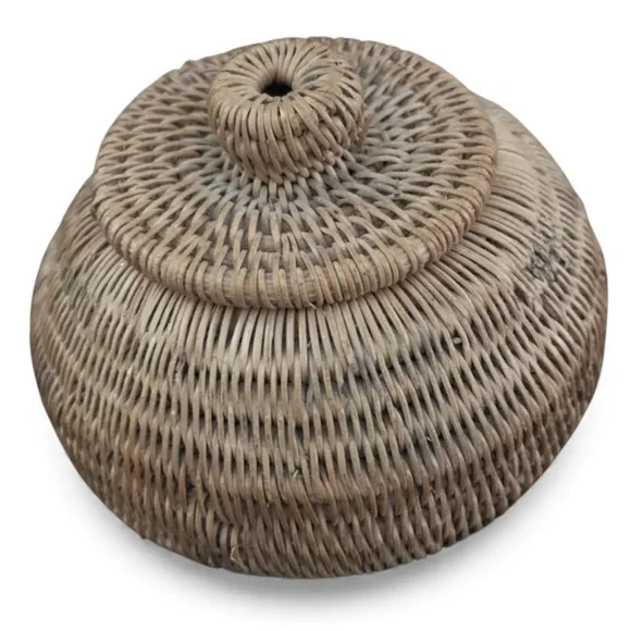Small Handwoven Small Round Basket with Lid
