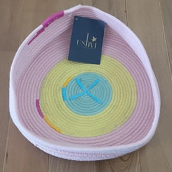 NWT Nordstrom Trinktree‎ Embroidered Cotton Table Tray Bowl Pink 12x12x4