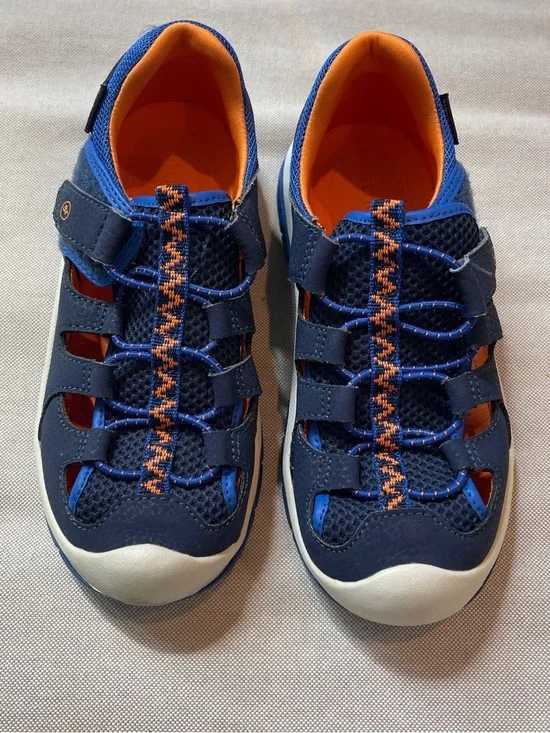 Stride Rite Navy and Orange Washable Kids Water Shoes, Velcro bungee closure.