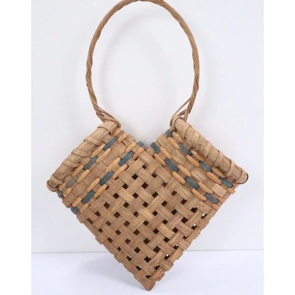 VTG Woven Wall Basket Heart Shape Hand Crafted Double Opening Cottage Core 80s