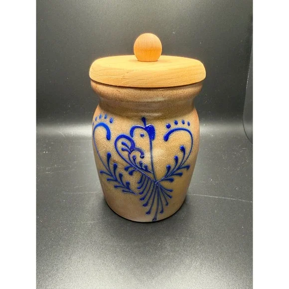 Vintage Stoneware Crock Pot Jar‎ Rustic Blue Floral Design with Wooden Lid 1996