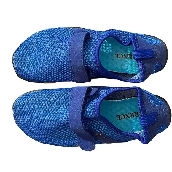 Merence Boys Unisex Water Shoes Blue Mesh Adjustable Strap Multi Bottom Size 34
