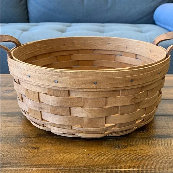 Longaberger 1992 Darning Basket with a Mother's Day Floral Liner.