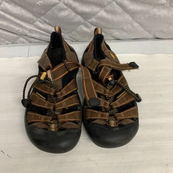 Keen Newport H2 Waterproof Sandals Brown Kids Size Rubbed Off Drawstring