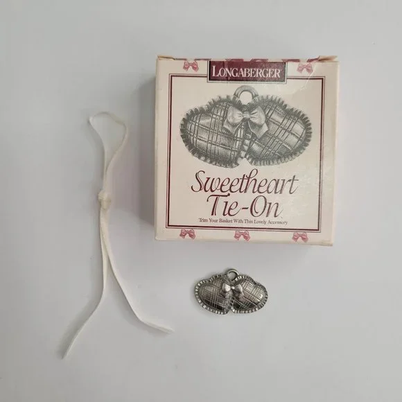1997 Longaberger Basket Sweetheart Tie On‎ Metal Double Hearts Vintage