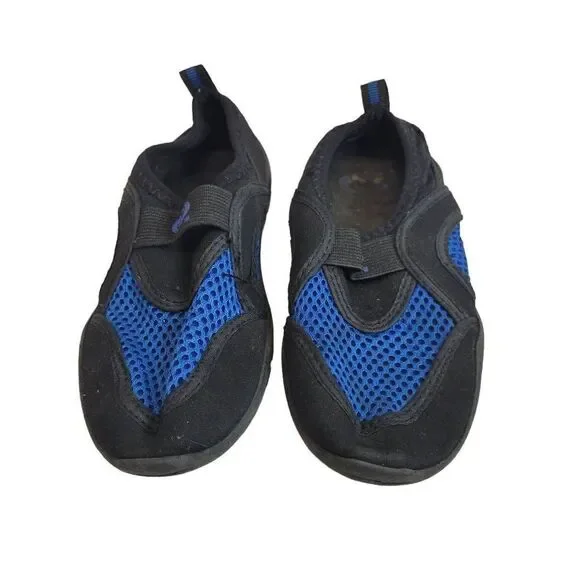 Orageous water shoes 11