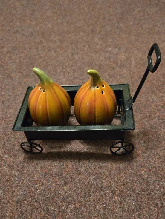 Pumpkin Salt And Pepper Shakers In Metal Wagon