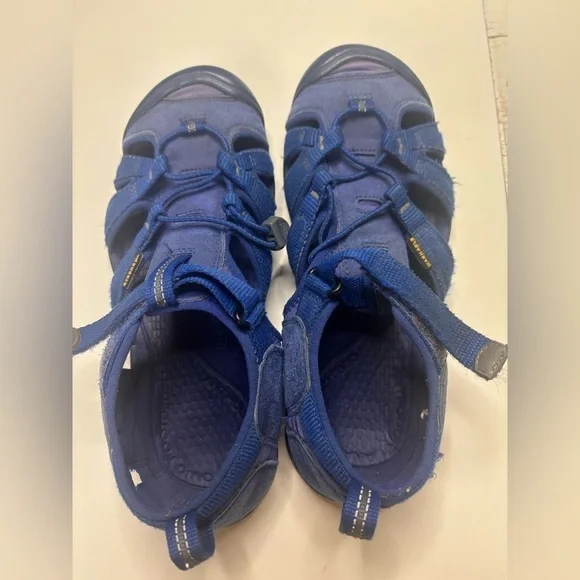 Keen Newport Size 5 Blue Gray Hiking Water Shoes Sandals Big Kids Drawstring