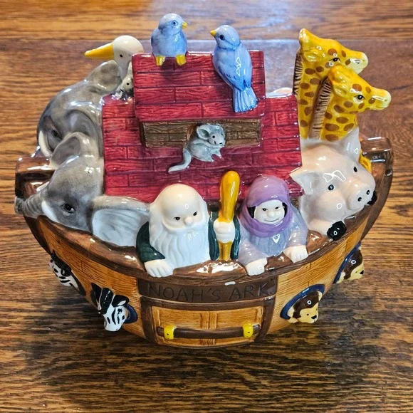 Harry and David Noahs Ark Ceramic‎ Cookie Jar Multi Animal Religious Lidded Jar