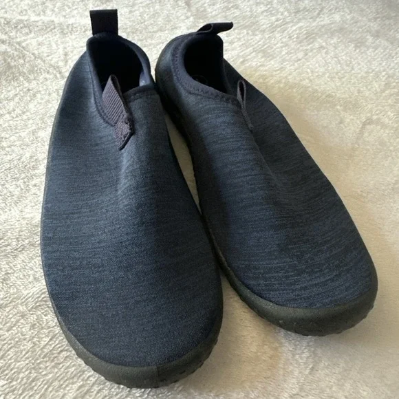 Cat and Jack Boys Water Shoes Swim Quick Dry Light Weight Navy Size 1