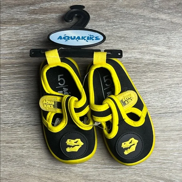 Kids Black and Yellow Dinosaur Water Shoes Size 5
