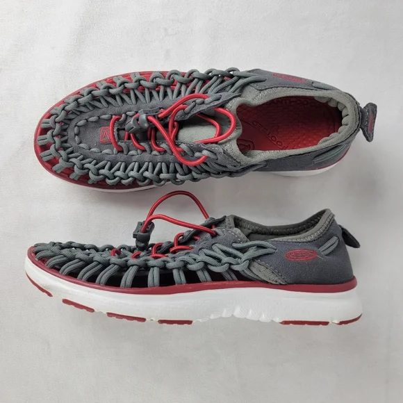 Keen Uneek O2 Sport Sandals‎ 1015485 Gray Red Size 4 Paracord Watershoes Hiking