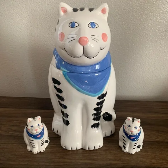 Coco Dowley White Black Cat Blue Bandana Cookie jar Salt & Pepper Shakers Set