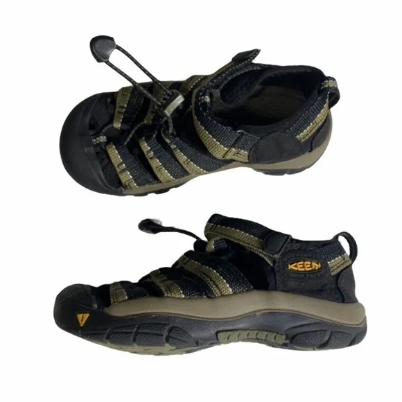 Keen Newport H2 Youth Hiking/ Water Sandals Sz 13