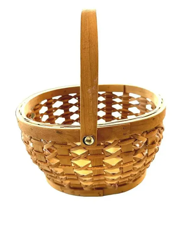 Tan Wicker woven farmhouse, country basket, cottagecore