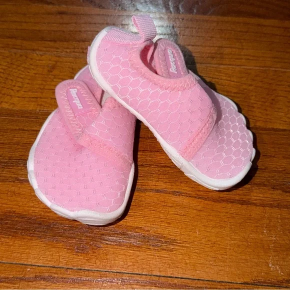 Racqua Toddler Pink Water Shoes | Lightweight Beach Pool Shoes | Size 5