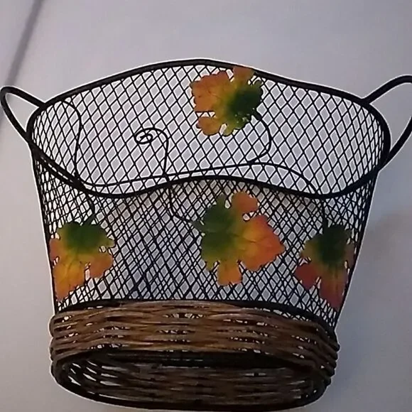 Metal Leaf Basket