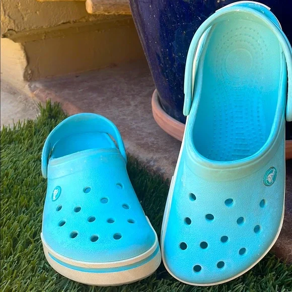 Kids Crocs / Clogs Size 5