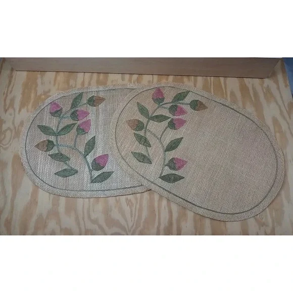 Lot Of 2 Vintage‎ Placemats Floral Embroidered Rattan Flower Garden Placemats