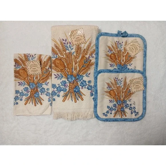 NWT VTG 80s Kitchen Sentiments Blue Harvest Wheat Pot Holders & Towels Set