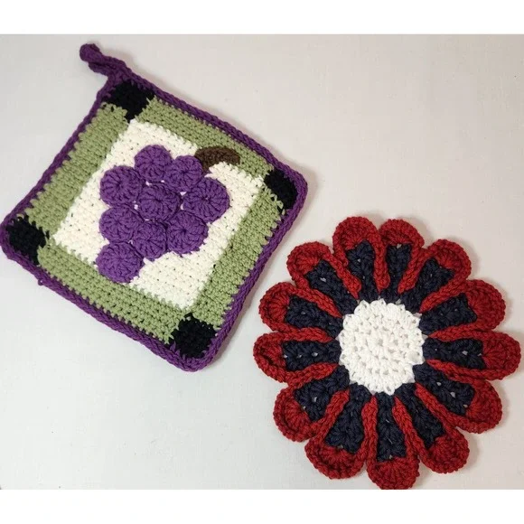 Vintage Handmade Crochet Potholder Set‎ Grape Motif and Flower Trivet 2pc