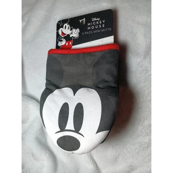 Disney Mickey Mouse 2‑Piece Oven Mitts Set NEW Cotton Kitchen Gloves