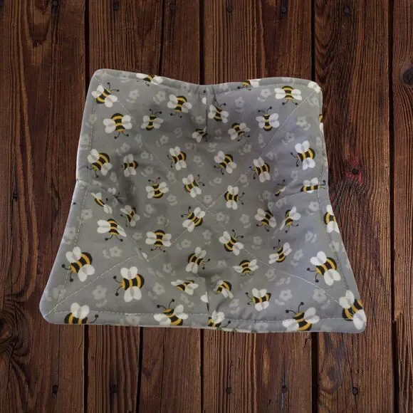Microwave Bowl Cozy, Reversible Bees and Floral Soup Bowl or Ice Cream Cozy