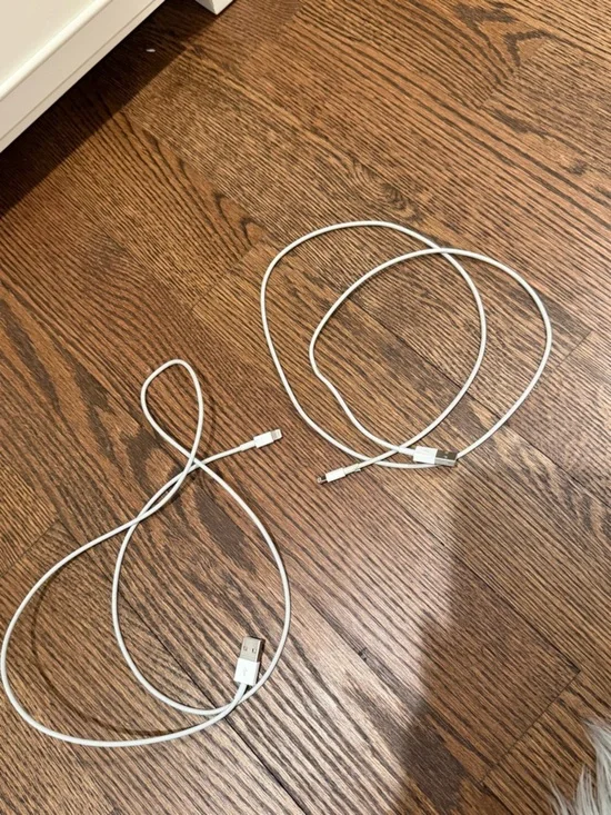 Apple USB iPhone Chargers Set of 2