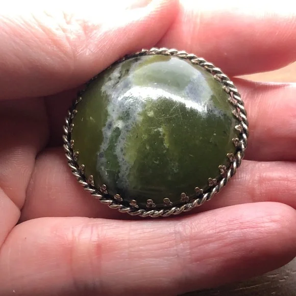 Vintage Serpentine Crystal Brooch