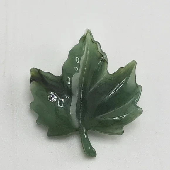 Signed Avon Maple Leaf Brooch Pin Green Dew Touch Lucite Rhinestone 1.5