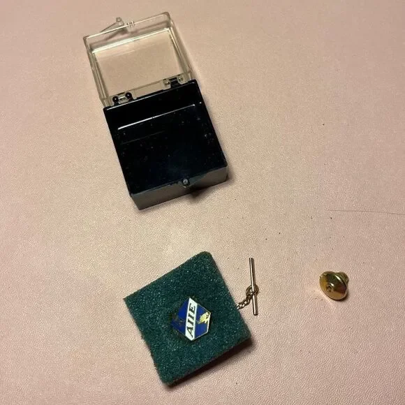 AIIE Pin With Box D & C NY Blue White