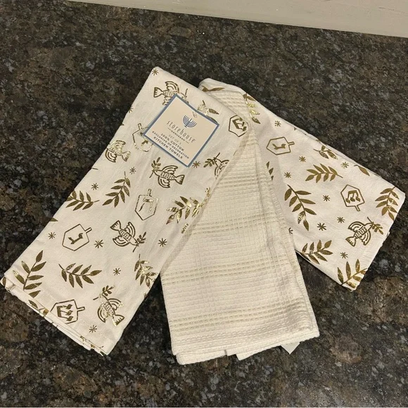 NWT Set of 3 Storehouse Brand Hanukkah Kitchen Towels Metallic Gold 100% Cotton
