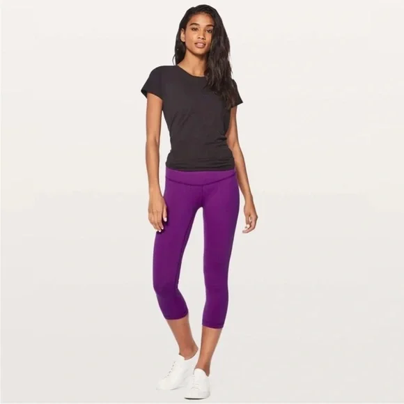 Lululemon Wunder Under Crop III in Tender Violet - Full On Luon
