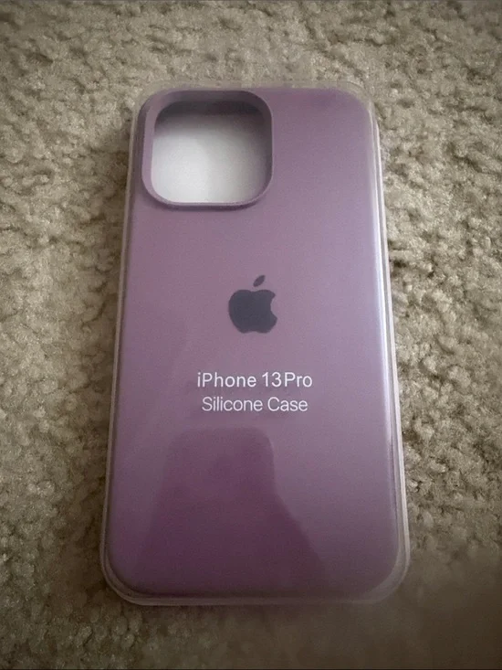 Apple iPhone 13 Pro Silicone Case - Purple