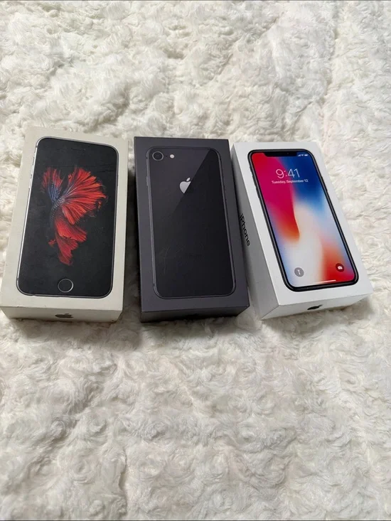 Apple iPhone Box Lot with Black and White Packaging 3 for $10