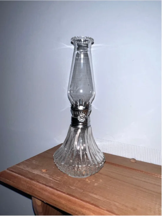 VTG Clear Glass Oil Lantern One Size