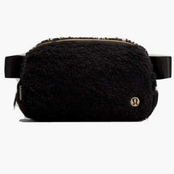 Lululemon Everywhere Fleece Belt bag