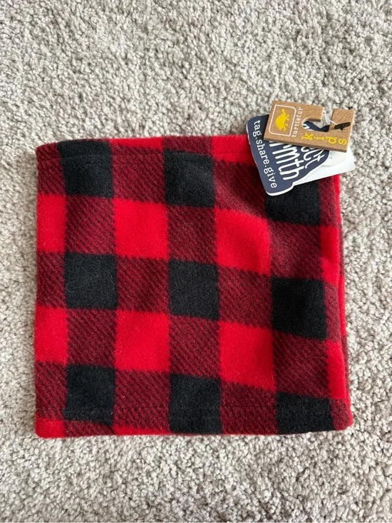 Unknown Brand Kids Red & Black Buffalo Plaid Face Mask