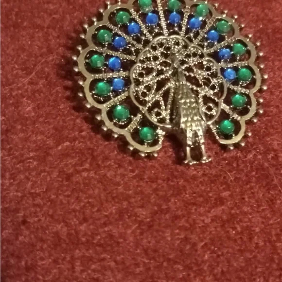 Beautiful Vintage Peacock Brooch