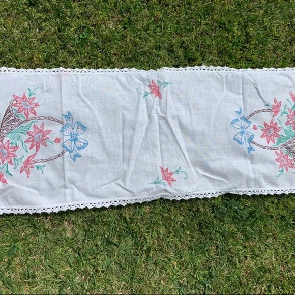 Vintage table runner