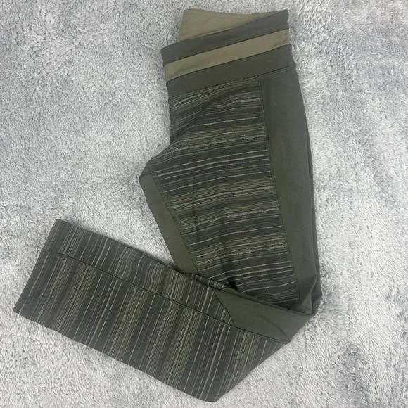 Lululemon Give Me Qi Crop Leggings Cyber Stripe Gator Green Women's Size‎ 4