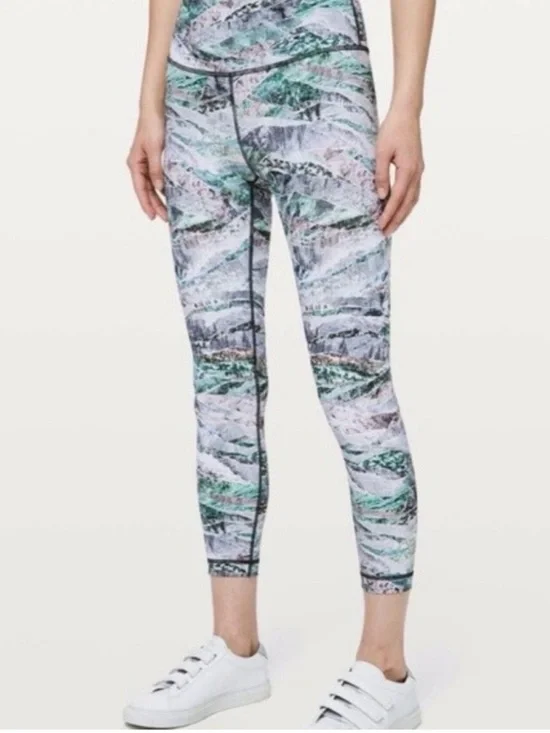 Lululemon Wunder Under Leggings Size 8 Mountain Print High Rise Cropped