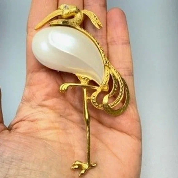 Vintage Trifari Gold Tone Faux Pearl Heron Brooch 3.5