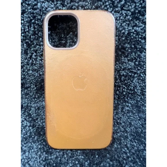 USED Apple iPhone 12 Pro Max Leather Case Saddle Brown MagSafe Genuine OEM