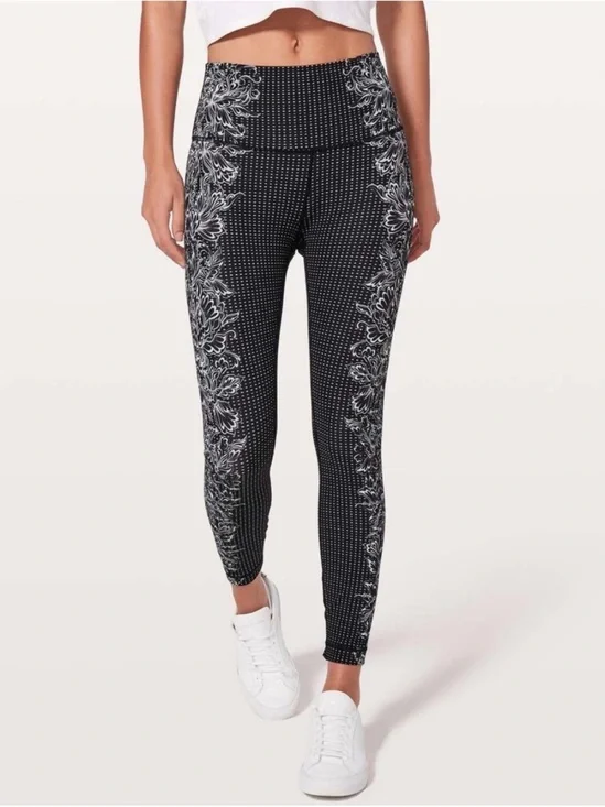 Lululemon Wunder Under Leggings Size 6 Black White Floral High Rise