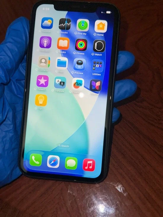 Apple iPhone 11 64gb Black Back and Colorful App Display Unlock to any carrier!